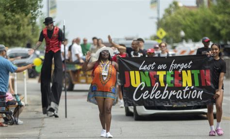 PHOTOS: Paradegoers celebrate Juneteenth on Massachusetts Street ...