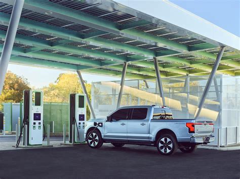 Ford F-150 Lightning™ Customers to Receive 250 kWh of Complimentary ...