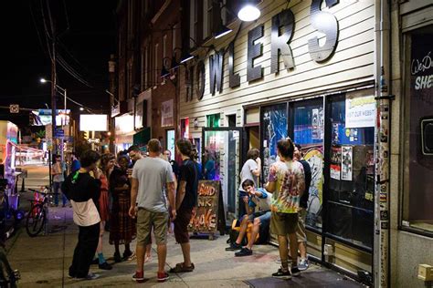 Bloomfield boasts eccentric music scene - The Pitt News