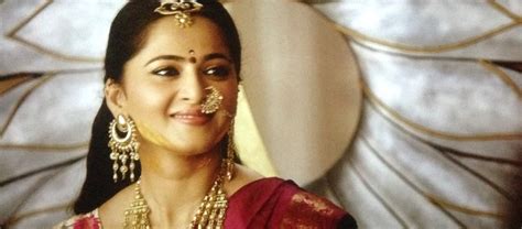 Anushka Shetty Goddess Looks Is Charismatic In Bahubali 2