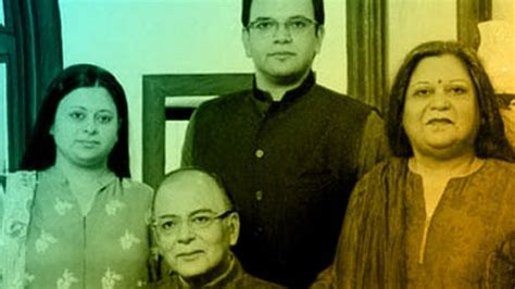 Arun jaitley family son rohan jaitley daughter sonali jaitley wife ...