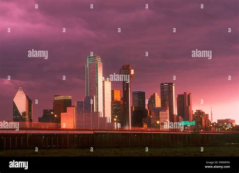 Skyline At Sunset, Dallas, Texas, U.S.A Stock Photo - Alamy