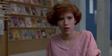 Was That Molly Ringwald In The Bear Episode 3?