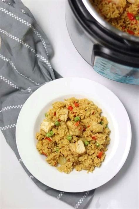 Instant Pot Chicken Paella(Pressure Cooker Paella) - K's Cuisine Plus