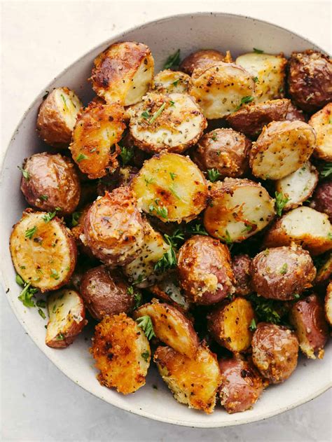 Parmesan Garlic Roasted Potatoes | Recipe Cart