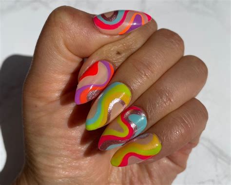 Psychedelic Swirls Are Everywhere—Here's How to Try the Nail Trend At Home