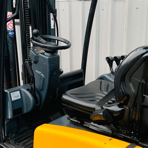 JUNGHEINRICH EFG220 USED 3 WHEEL ELECTRIC FORKLIFT #3092