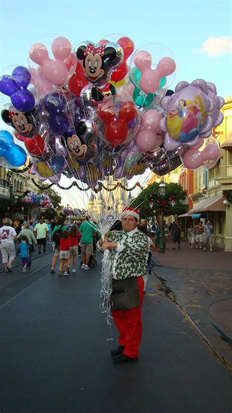 Balloon Seller on Main Street USA - Magic Kingdom | Magic kingdom ...