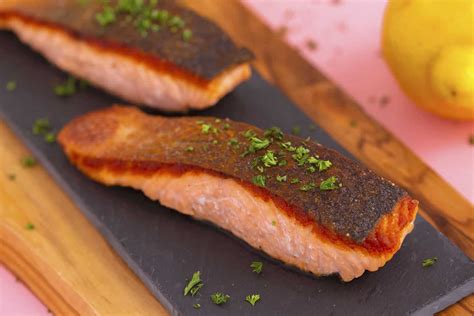 Crispy Skin Salmon Recipe - Mind Over Munch