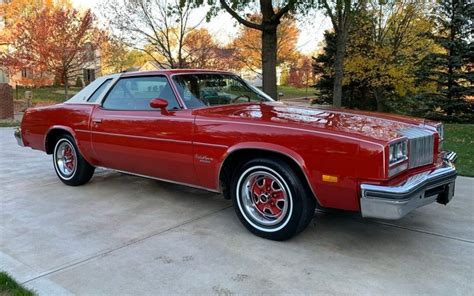 1977 Oldsmobile Cutlass Supreme 7 | Barn Finds