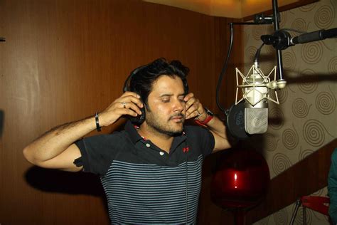 Javed Ali recording for Agrim Media Entertainment's album 'Shambo' | Radioandmusic.com