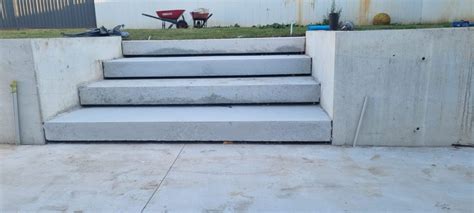 Concrete steps Austral - Half Price Patios