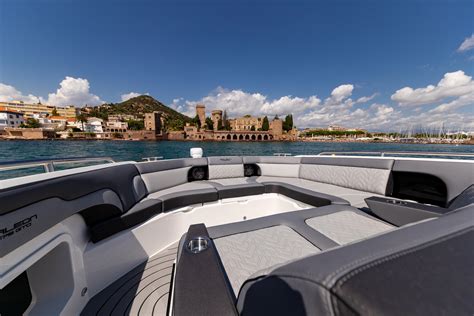 38 Galeon 375 GTO 2023 "GALEON STOCK CLEARANCE SALE" | HMY Yachts