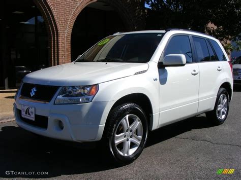 2007 White Pearl Suzuki Grand Vitara Luxury 4x4 #20015568 | GTCarLot.com - Car Color Galleries