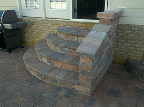 Ammons Wall & Bullnose Steps | Life Time Pavers