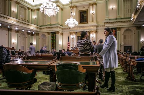 California Legislature: Last-minute rush of bills - CalMatters