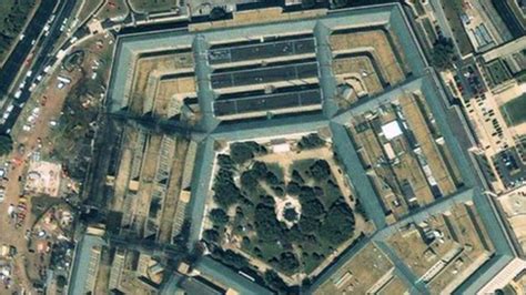 In pictures: Pentagon before and after 9/11 - BBC News