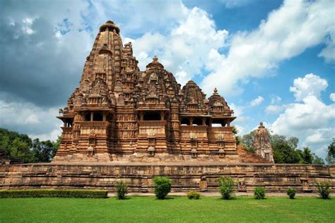 Exploring the Magnificent Khajuraho Temples in Madhya Pradesh | by Trip Counselors | Medium