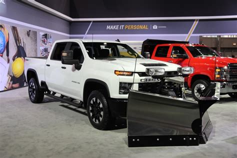 2020 GM HD Pickups Bring Snow Plow Package Improvements | GM Authority