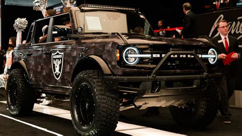 Las Vegas Raiders collaborate with Gaudin Motor Company to auction ...