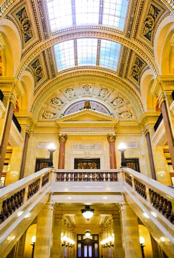 Wisconsin Explorer: Wisconsin State Capitol - Madison