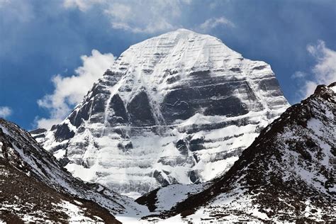 Meditate on These 14 Sacred Mountain Peaks | Sacred mountain, Nature ...