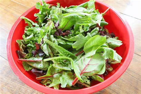 Best Chopped Salad Recipe - pipandebby.com