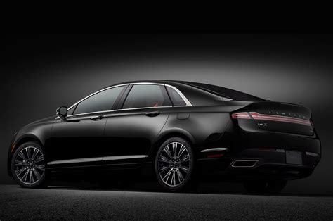 2015 Lincoln MKZ Black Label Bows at Pebble Beach