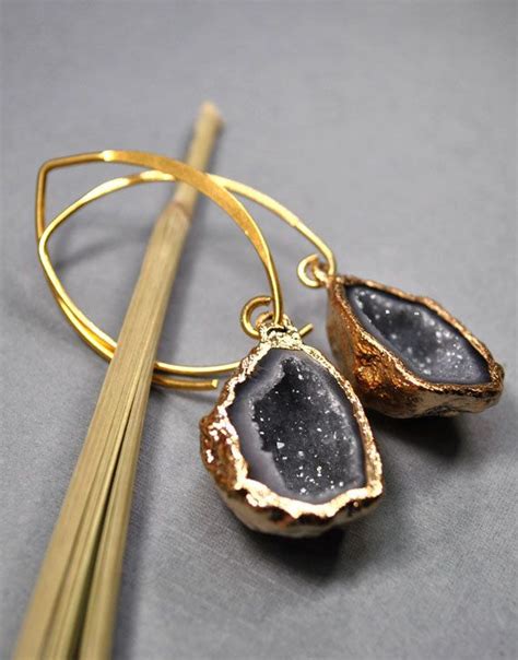 Pin by Courtney Dressner on Looks I Love | Geode jewelry, Jewelry, Geode earrings