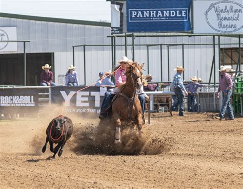 Jackie Crawford's Left Hand - The Breakaway Roping Journal