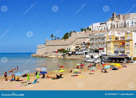 Peniscola, Spain editorial photography. Image of north - 32596947