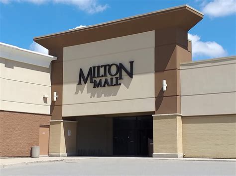 PHOTOS: Here's What the Milton Mall Looks Like Inside Right Now | INsauga