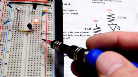 Light dependent resistor LDR controlled 2N3904 transistor switch ...