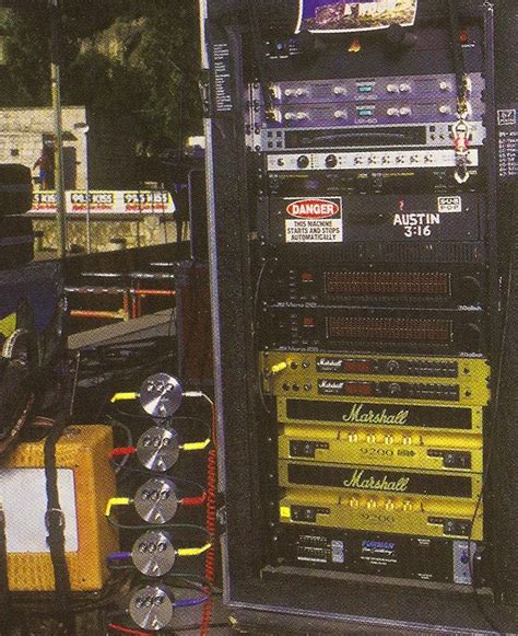 Billy gibbons guitar rig - doptales