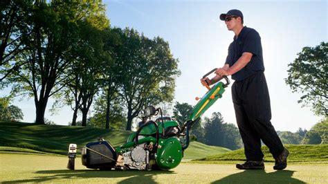 John Deere Golf Course Mowers | Golf Course Equipment | AFGRI