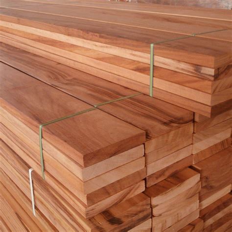 Hardwood planks in many sizes - Van den Berg Hardhout