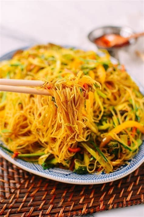 Vegetarian Singapore Noodles | Recipe Cart