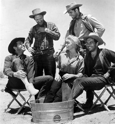 Fred MacMurray, Dorothy Malone, John Larch, John Gavin, Sydney CHaplin Quantez (1957) | Old ...