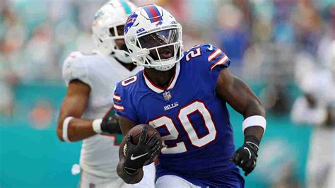 Bills Bench Struggling RB for Critical Game Against Chiefs