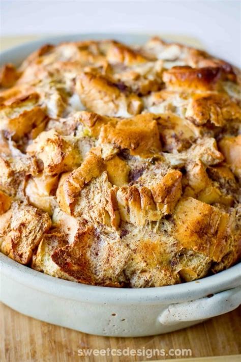 Easy Breakfast Bread Pudding - Sweet Cs Designs