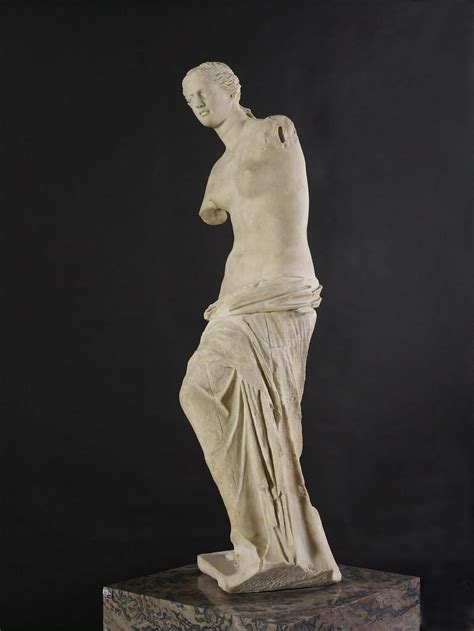 Louvre Sculpture Venus De Milo