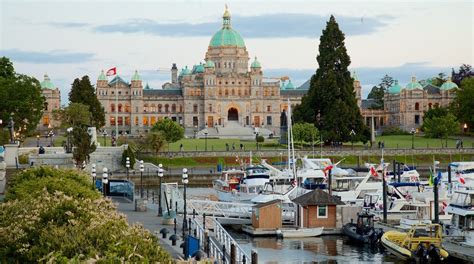 Victoria Harbour Tours - Book Now | Expedia