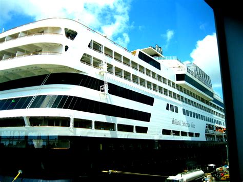 Review of Holland America's ms Veendam Ship - Momma To Go Travel