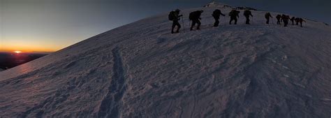 Volcan Lanin Mountain Photo by Daniel | 8:35 pm 11 Nov 2023