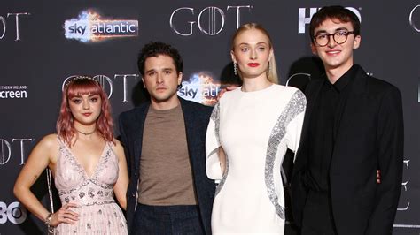 'Game of Thrones' Cast Reacts to Season 1 Scenes in Reunion Video