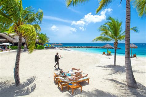 Adults-Only All-Inclusive Caribbean Resorts: Our Top Picks!