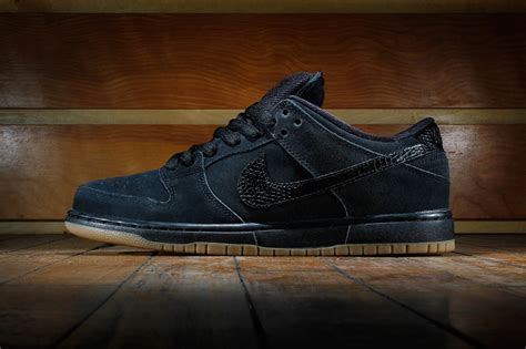 Nike SB Dunk Low Pro Black/Gum Medium Brown | HYPEBEAST