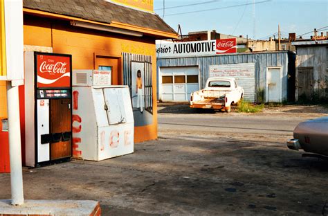 William Eggleston: Introduction to ‘Ancient and Modern’ (1992) – AMERICAN SUBURB X