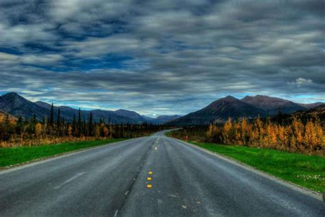 Alaska Dalton Highway Travel Tips: For Adventurers and Adrenaline Junkies - Travel Dudes