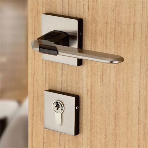 Zinc Alloy Modern Door Handle Application: Domestic & Commercial Use at Best Price in Aligarh ...